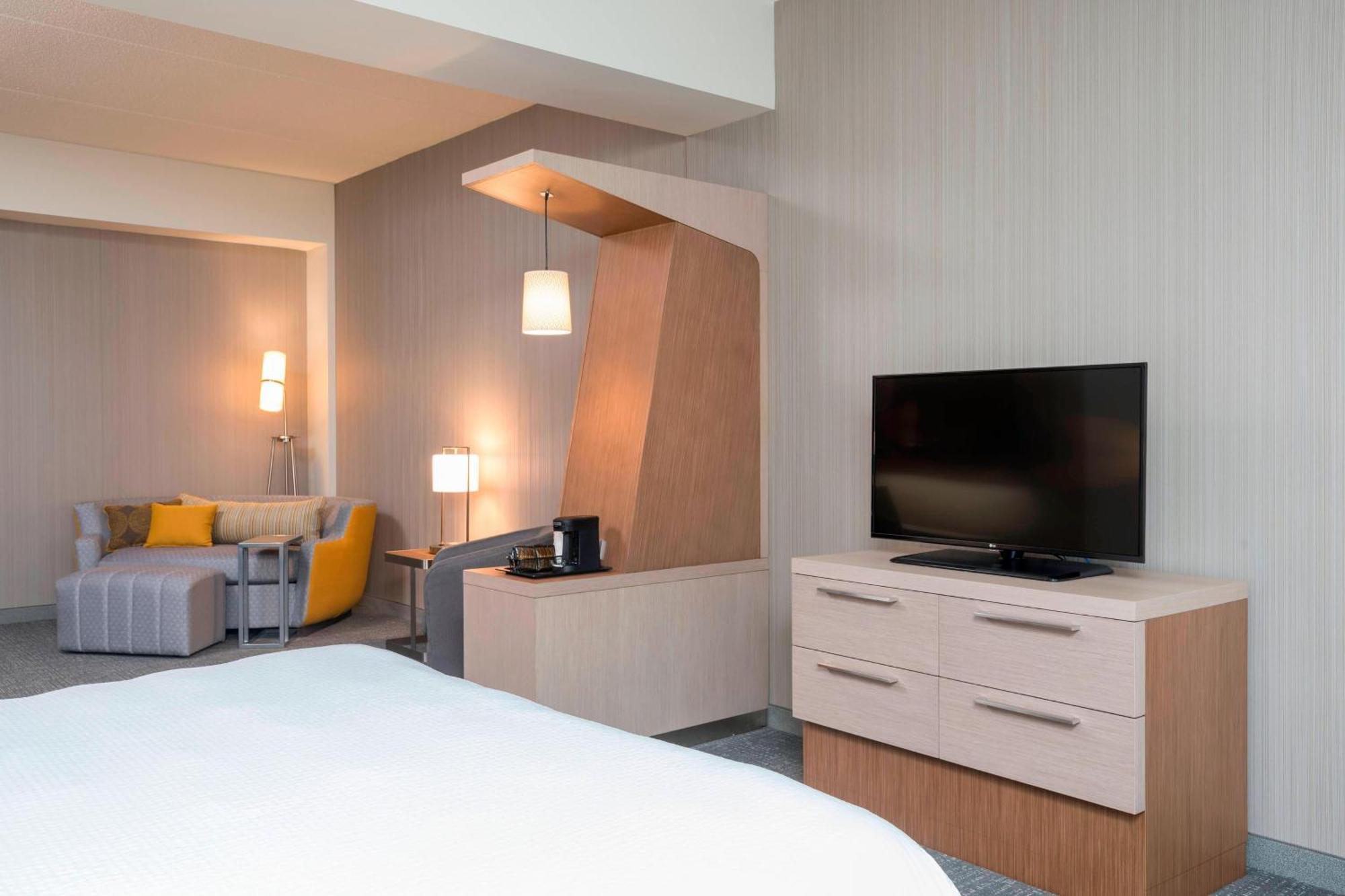 คอร์ตยาร์ด เมาท์ เพลเซนต์ แอท เซ็นทรัล มิชิแกน ยูนิเวอร์ซิตี้ Hotel เมานต์เพลเซนต์ ภายนอก รูปภาพ